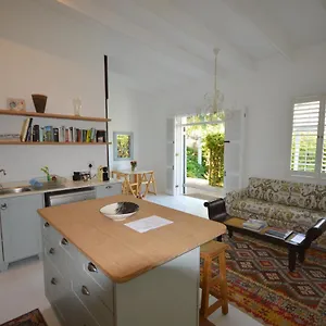 https://willow-cottage.hotels-capetown.com